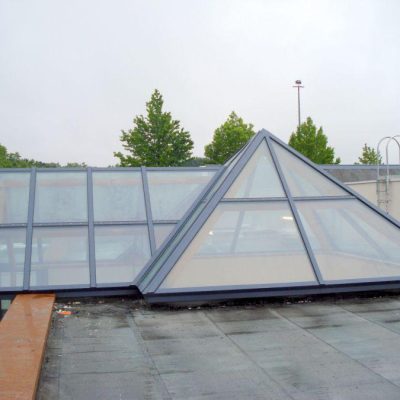 hak4t-2089-Apollo france Diffusion_Piramide_Swimming Pool_Pau (1)